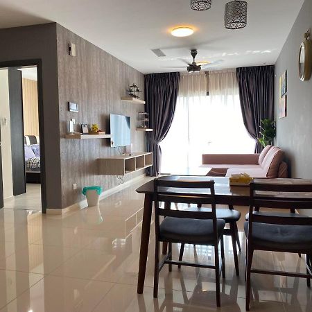 【Netflix】Suasana Suites,Nxt To Ciq【Poolgym&Wifi】 Johor Bahru Exterior foto